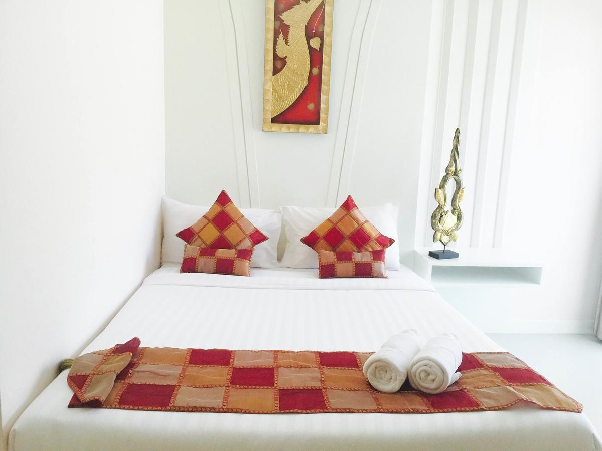 J Sweet Dream Boutique Hotel Phuket Patong Exterior photo